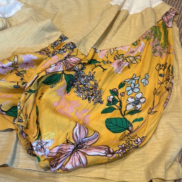 NWT UMGEE ballon floral sleeve colorblock top size S/M - Picture 6 of 11